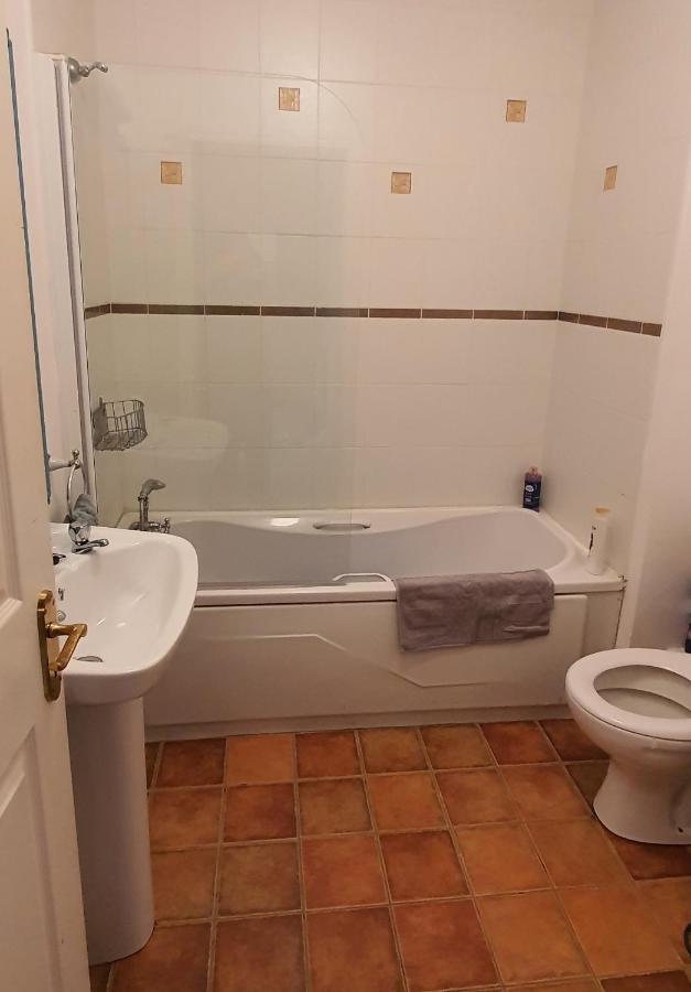 Galway City Lovely 2 Bed Apartment Eksteriør bilde